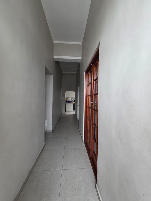 3 Bedroom Property for Sale in Maitland Western Cape